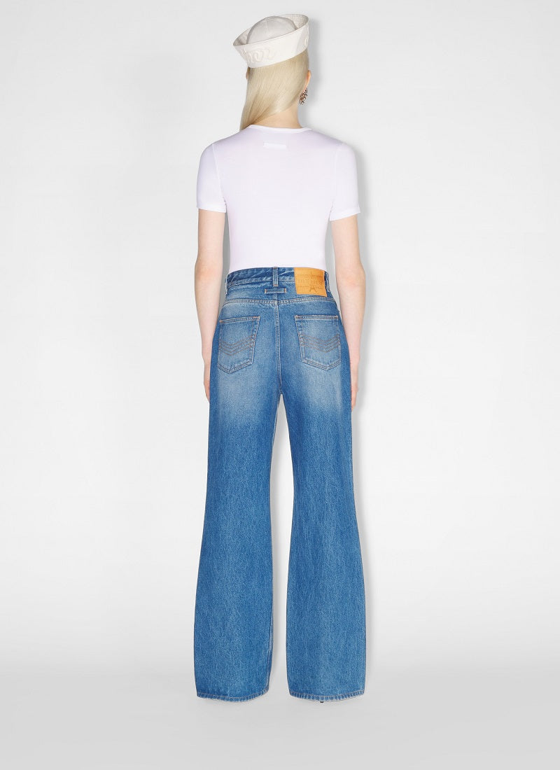 Chic Multi-Button Jeans