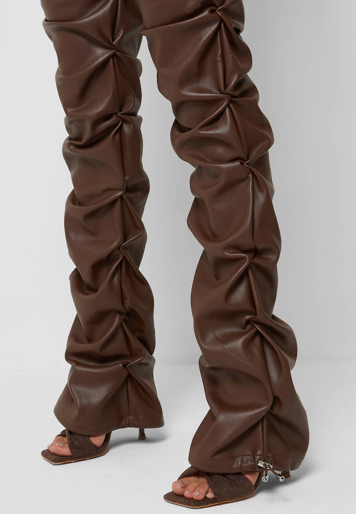 Distinctive Skinny Pleated Leather Pants